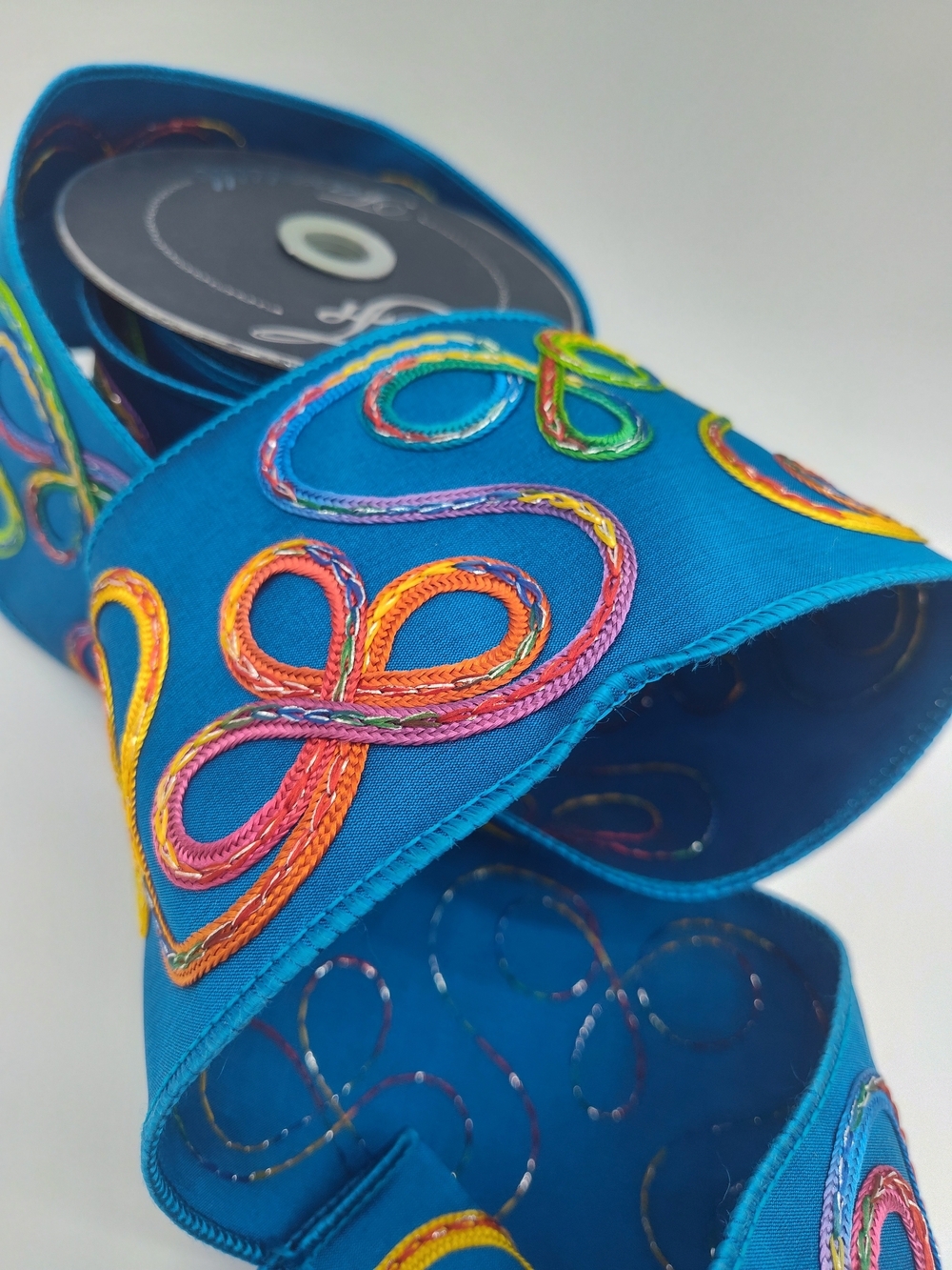 FARRISILK Embroidered Cord Ribbon Blue Multicolor Wired 4" 10 Yards NWT - Picture 2 of 6